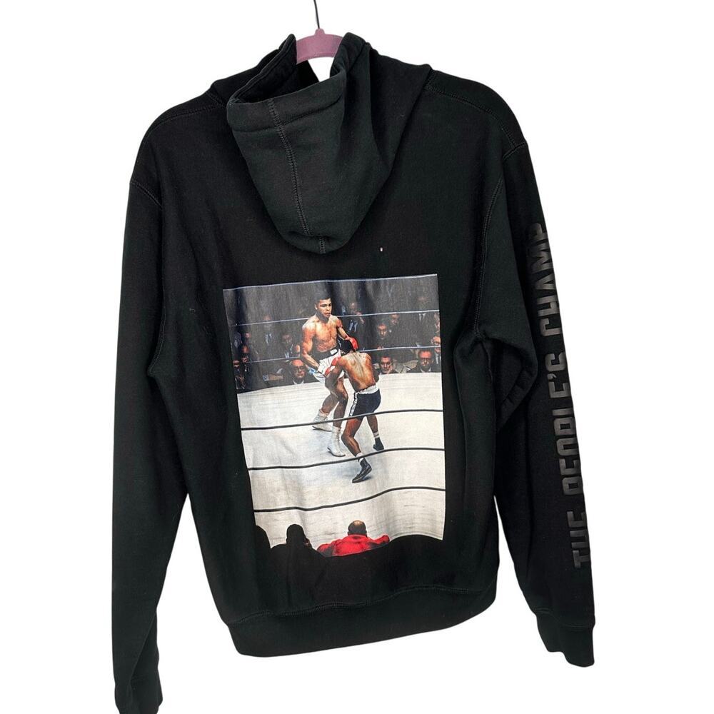 Muhammad Ali People's Champ Hoodie Size Medium Black GOAT Screened Boxing - Picture 2 of 11